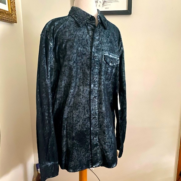 NWT Akademiks Black soft washed corduroy button down shirt with front pocket. - Picture 3 of 13